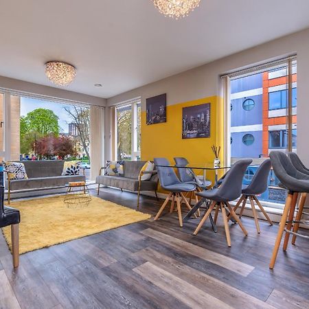 Iconic Garden Apt, Steps From City Centre & Cafes بريستول المظهر الخارجي الصورة